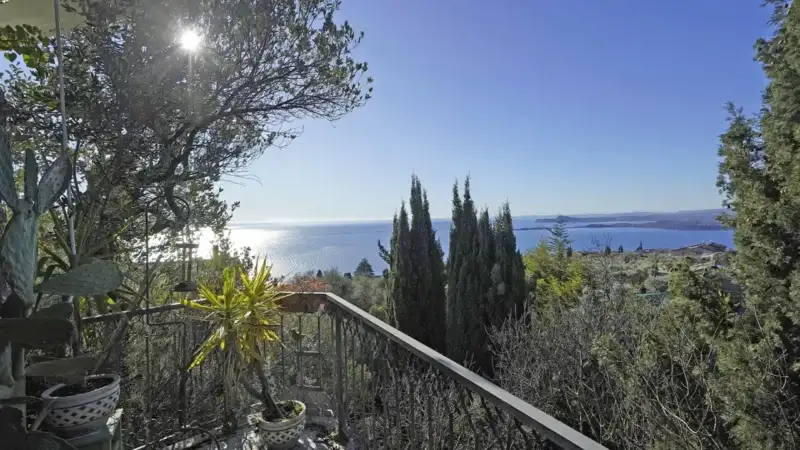 Zweizimmerwohnung mit Panoramablick auf den See, Toscolano Maderno