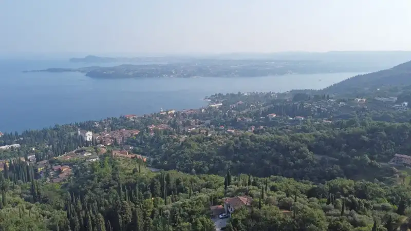 Baugrundstück mit herrlichem Seeblick in Gardone Riviera, Gardone Riviera