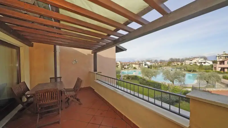 Dreizimmerwohnung in Anlage mit Pool zum Verkauf in Peschiera del Garda, Peschiera del Garda
