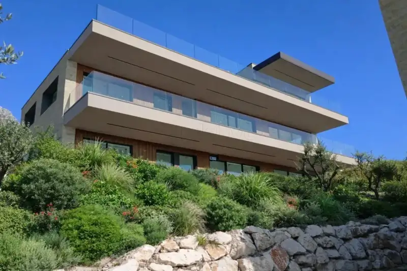 Cinque residenze esclusive dove lusso, panorama e riservatezza si incontrano, Toscolano Maderno