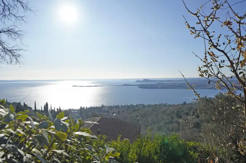 Villa with private park and wonderful Lake view in Tresnico, Gardone Riviera, Gardone Riviera
