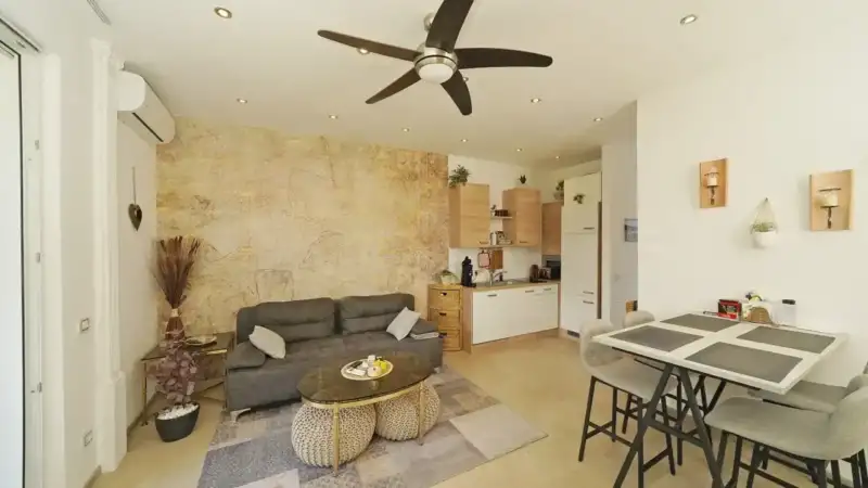 MANERBA DEL GARDA - Renovierte Wohnung mit direktem Zugang zum Strand, Manerba del Garda