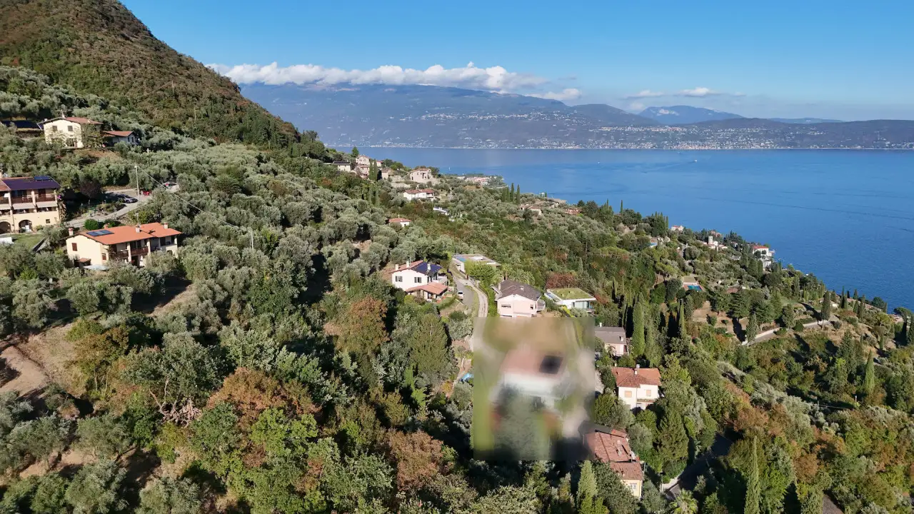 Aerial view of the land with approved project and surrounding landscape